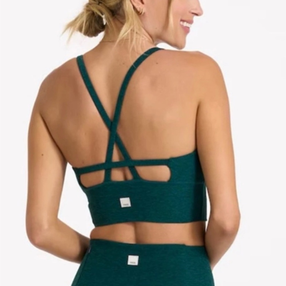Vuori - Longline Elevation Sports Bra / Jade
Heather Green